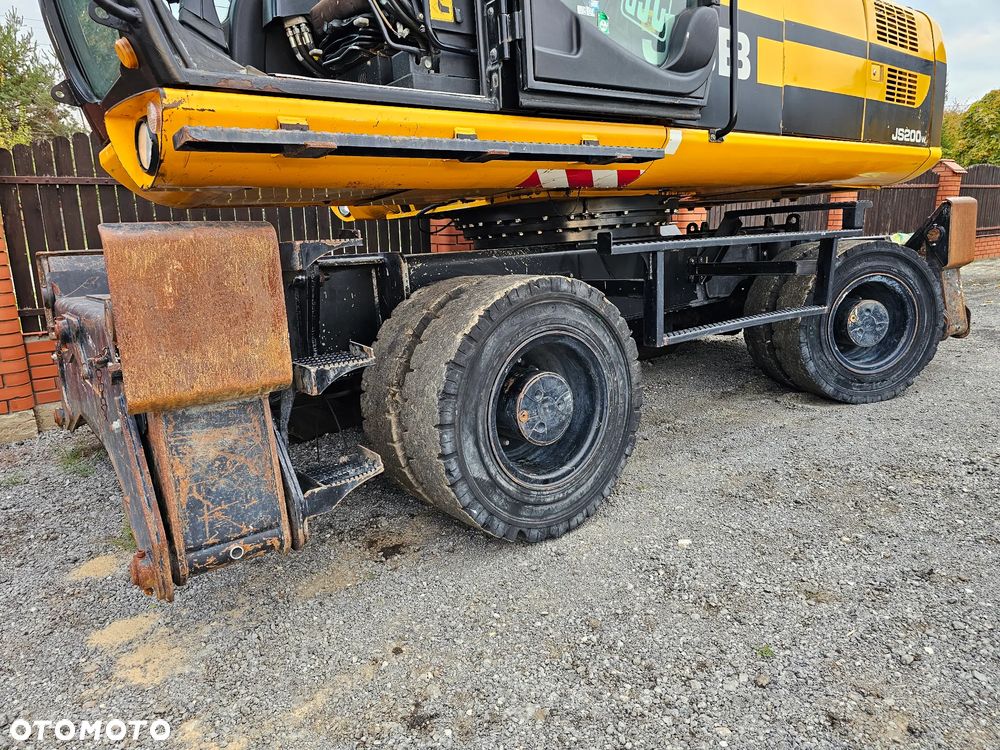 JCB JS200WHRC - 10