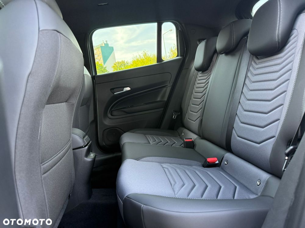 Jeep Avenger 1.2 T3 mHEV Summit FWD eDCT6 - 13