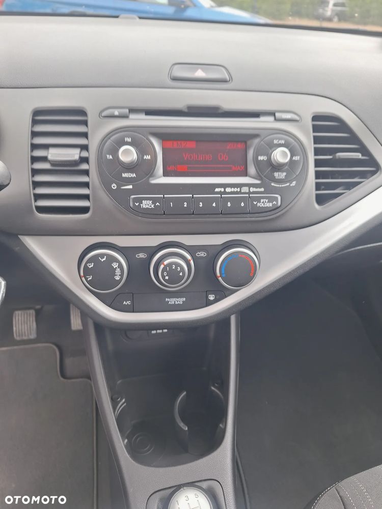 Kia Picanto 1.0 Dream Team Edition - 15