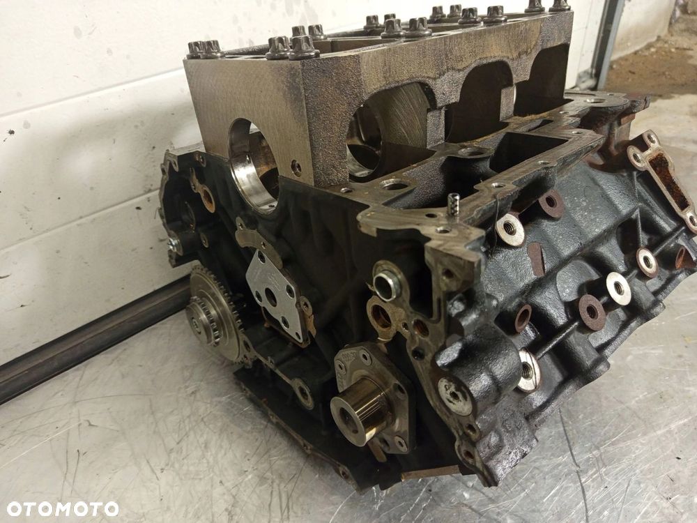 Blok silnika Dół Audi Q7 4L VW Tuareg 3.0 TDI V6 BUG 059103021B - 15