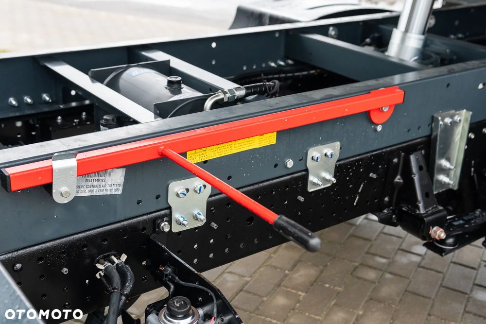 Isuzu M27 Gen 2 - 27