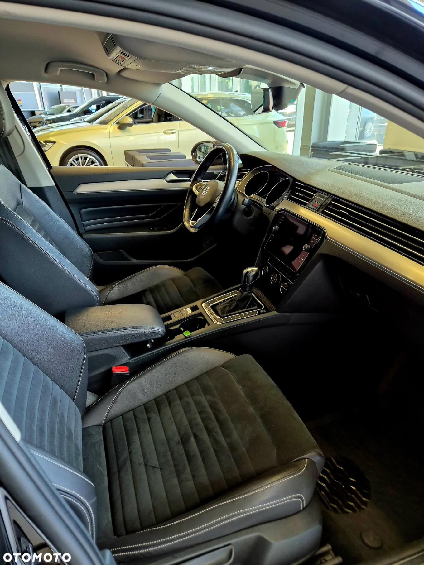 Volkswagen Passat 2.0 TSI Elegance DSG - 13