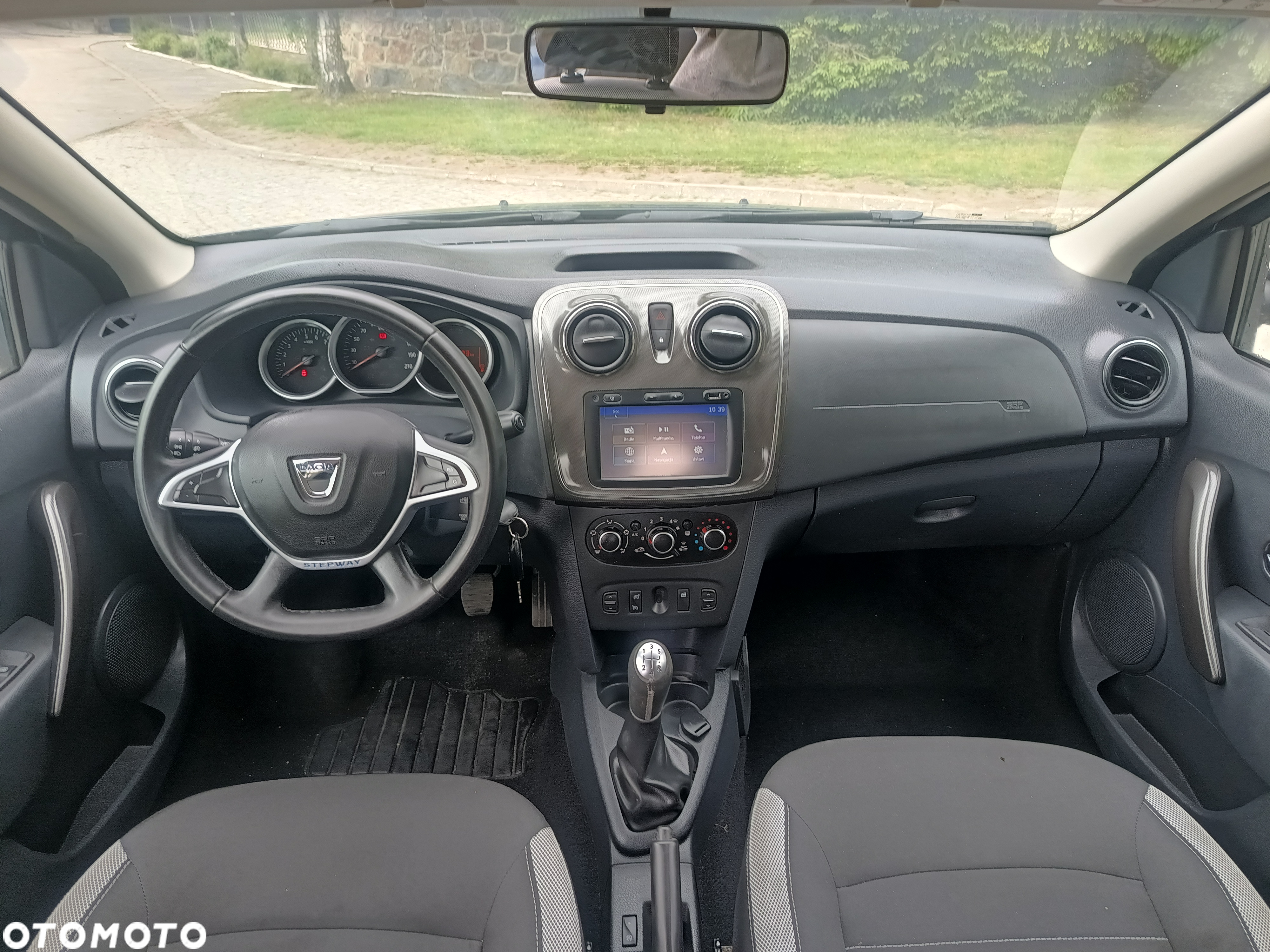 Dacia Sandero - 5
