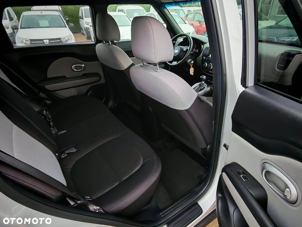 Kia Soul 1.6 GDI L - 17