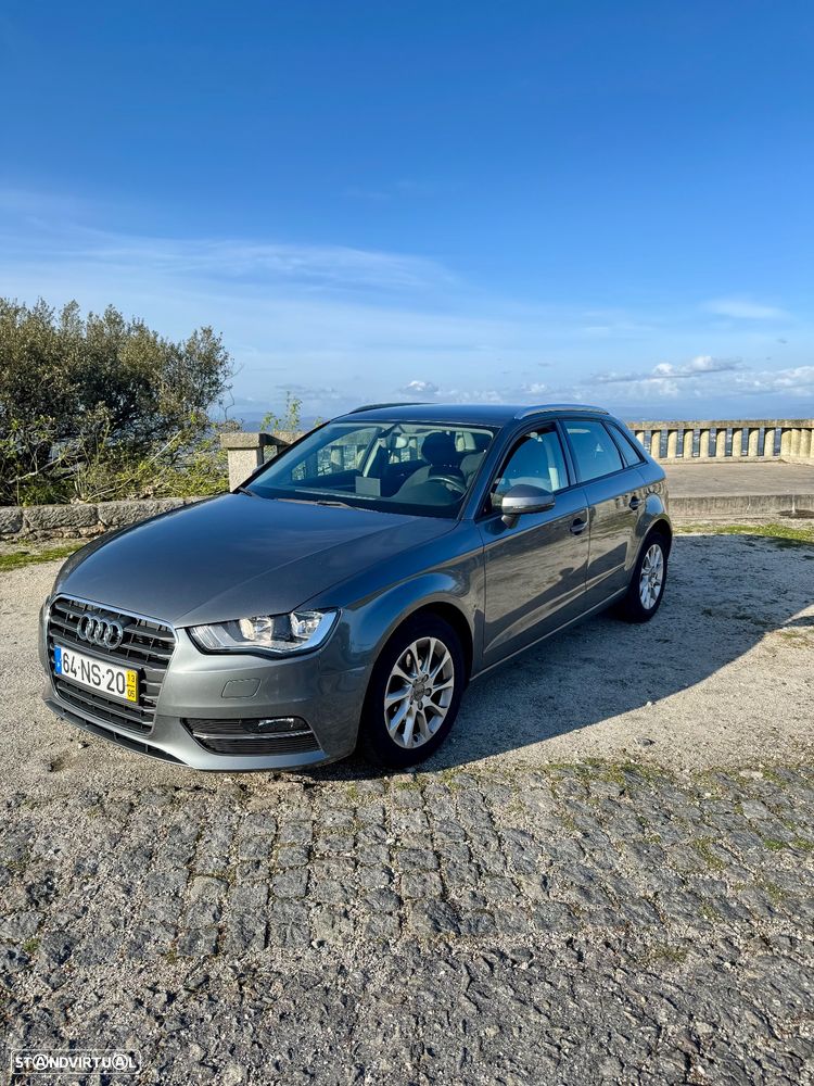 Audi A3 Sportback 1.6 TDI Attraction - 1