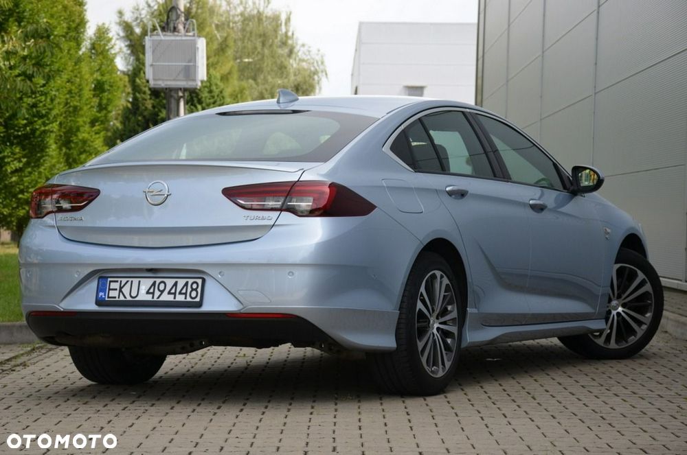 Opel Insignia - 10