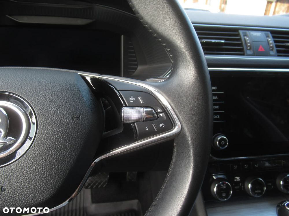 Skoda Superb 2.0 TSI Ambition DSG - 15