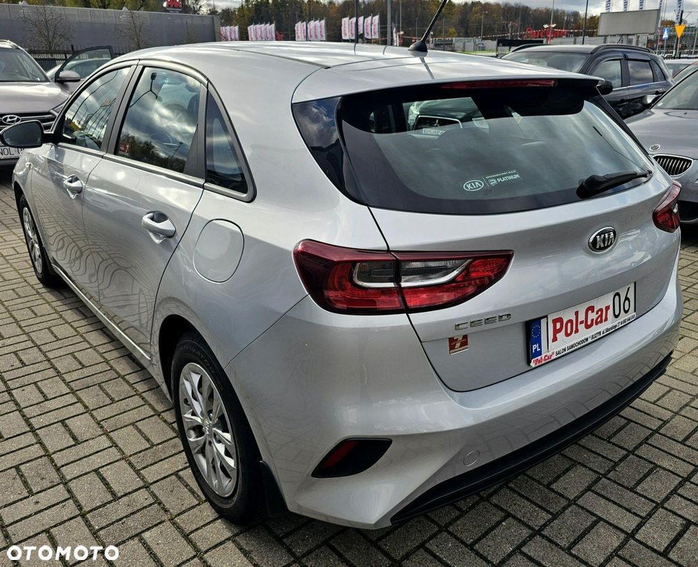 Kia Ceed - 8