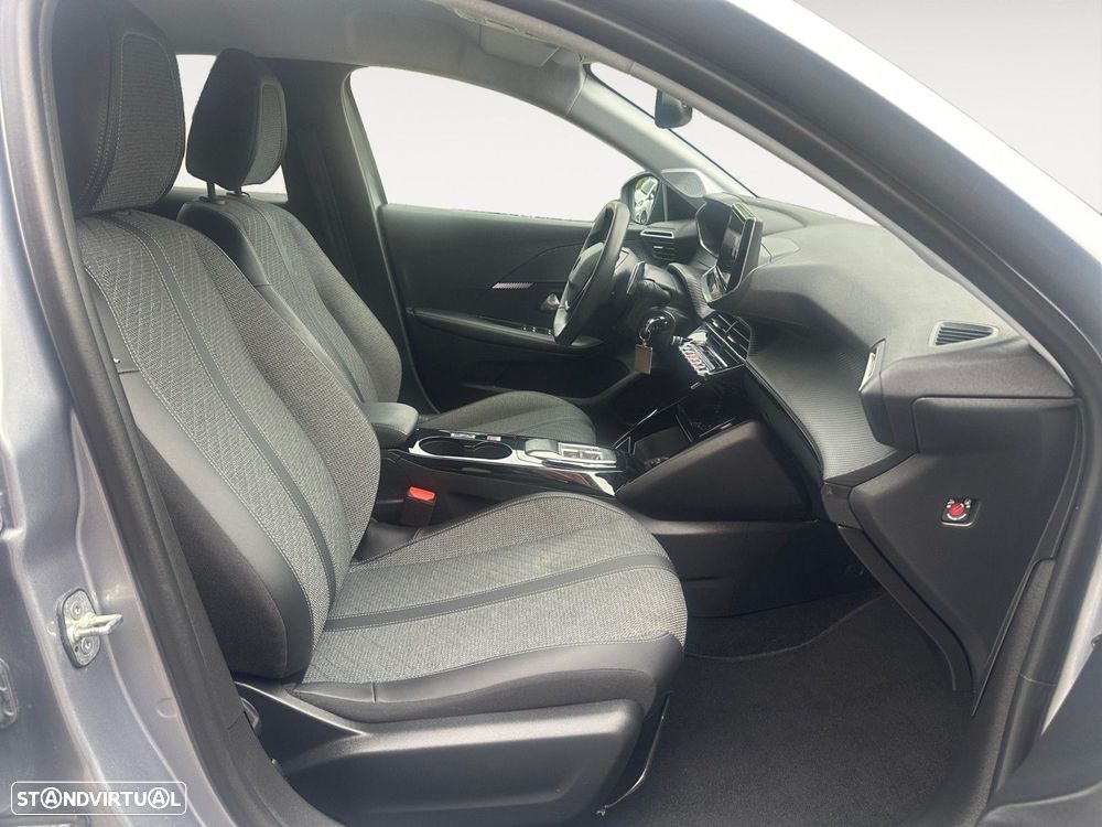 Peugeot 208 1.2 Hybrid Allure e-DCS6 - 15