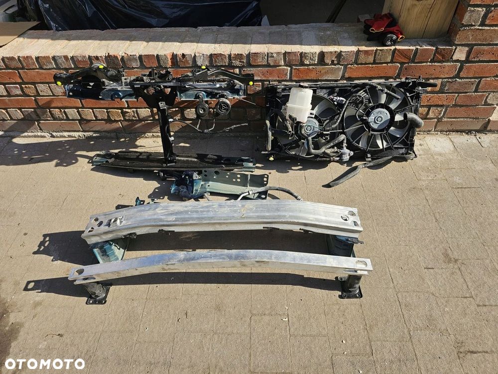 PAS PRZEDNI BELKA CHŁODNICA KOMPLET TOYOTA CHR C-HR HYBRYDA - 1