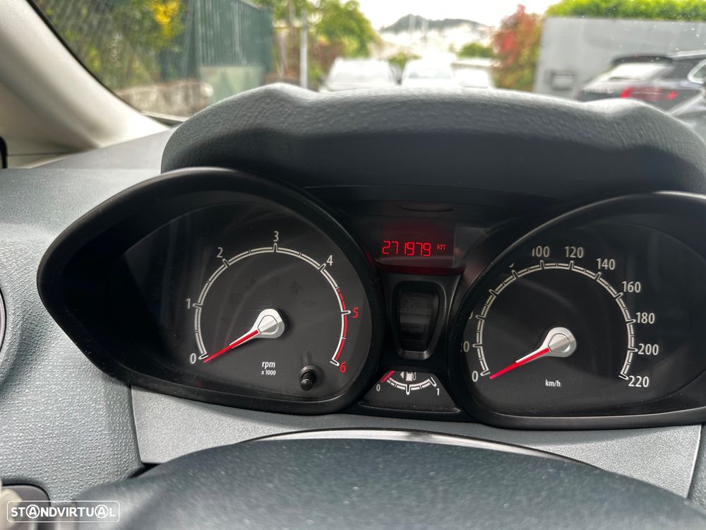 Ford Fiesta 1.4 TDCI van - 29