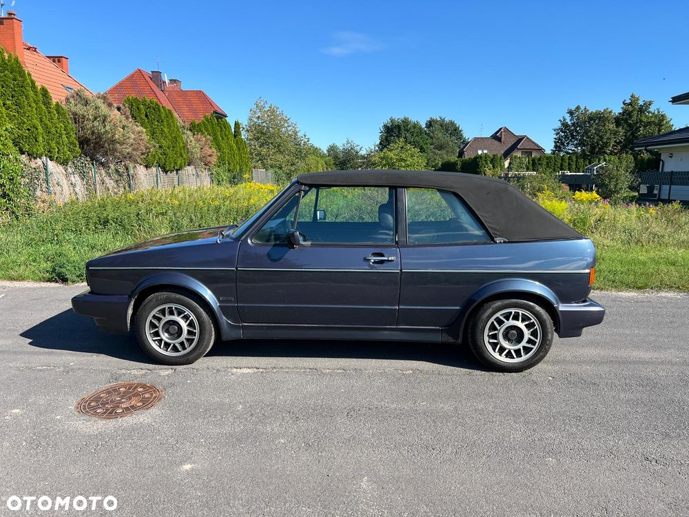 Volkswagen Golf - 2