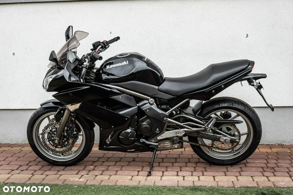 Kawasaki ER - 7
