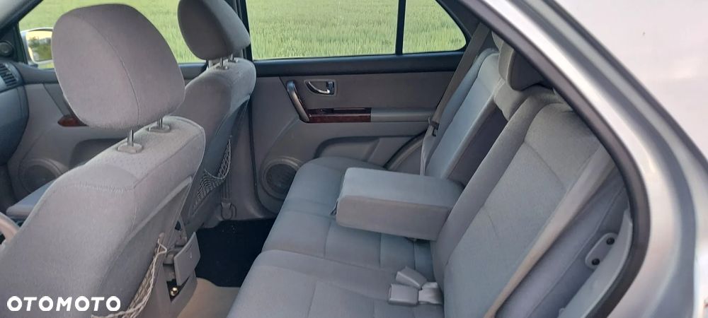 Kia Sorento 3.5 V6 Escape - 10