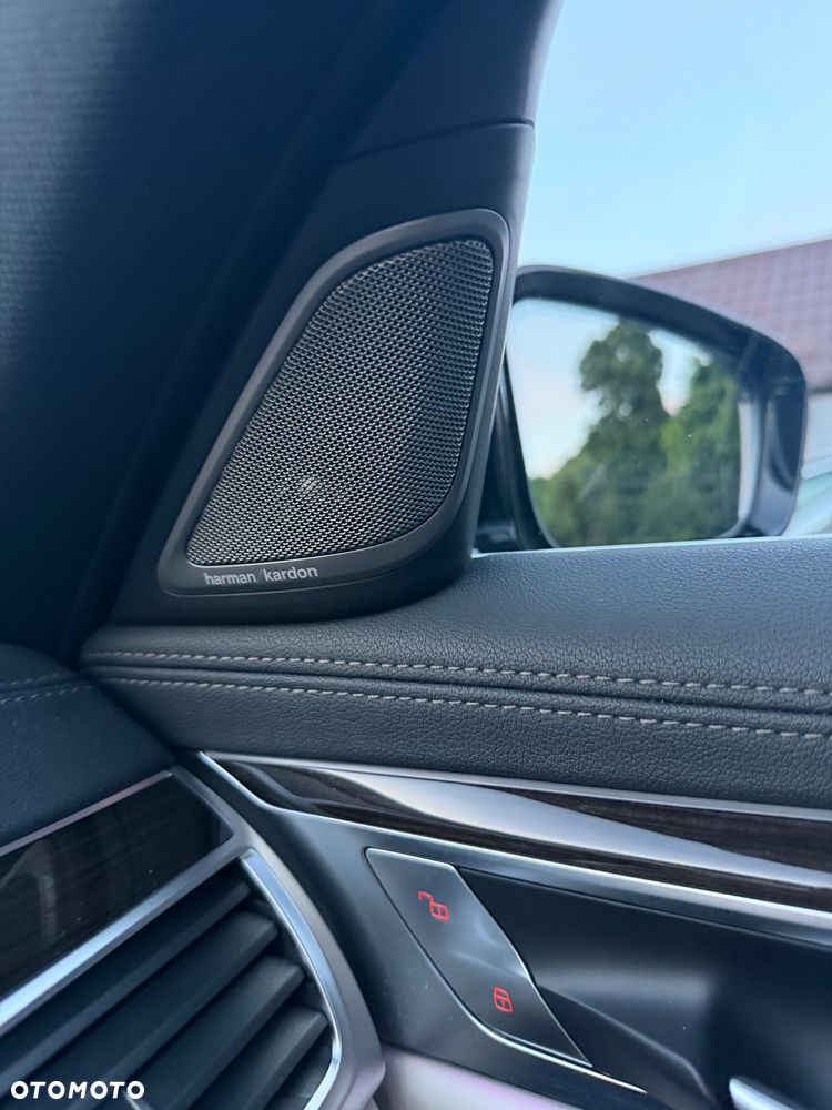 BMW Seria 7 740d xDrive - 27