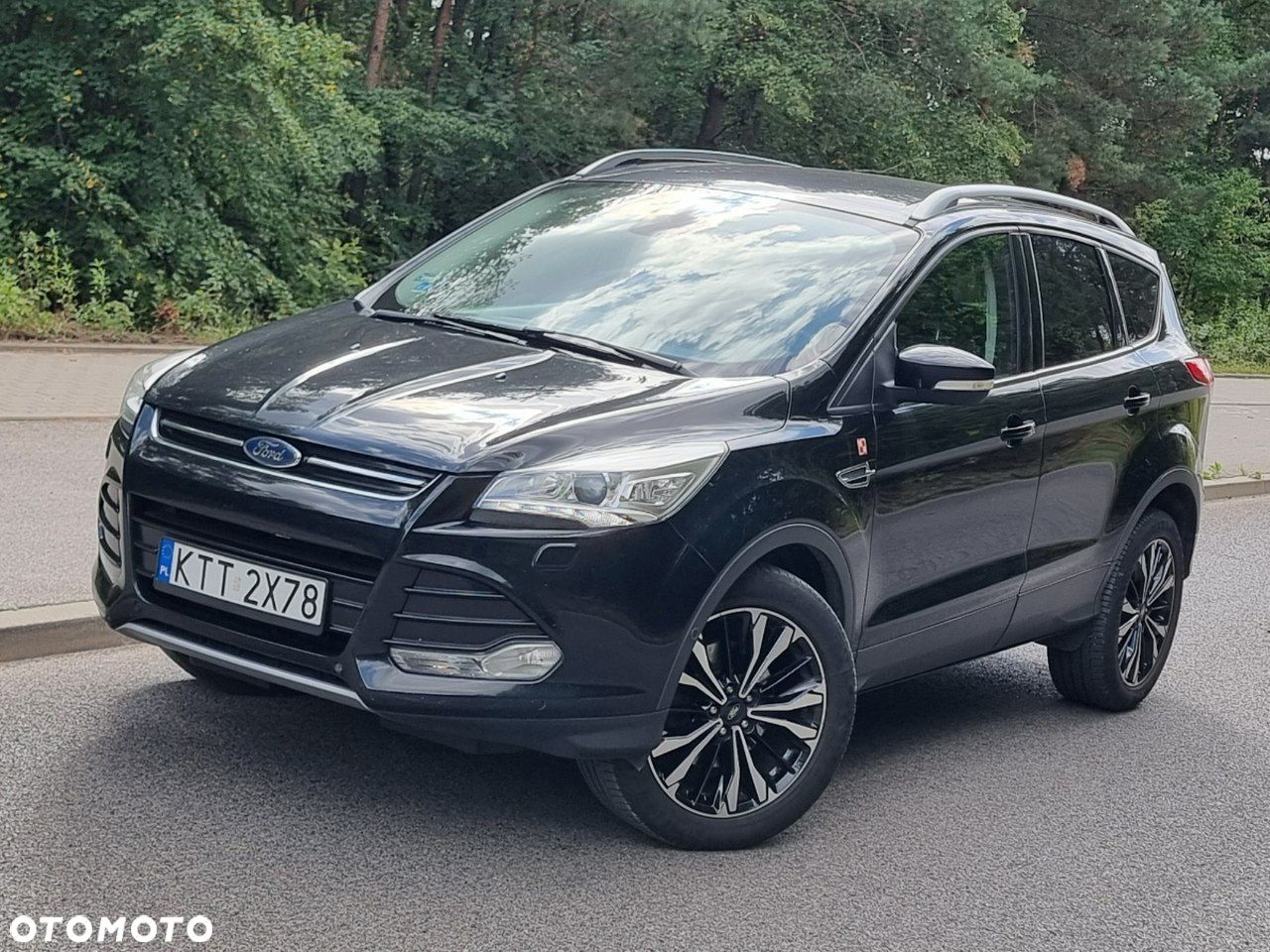 Ford Kuga - 1