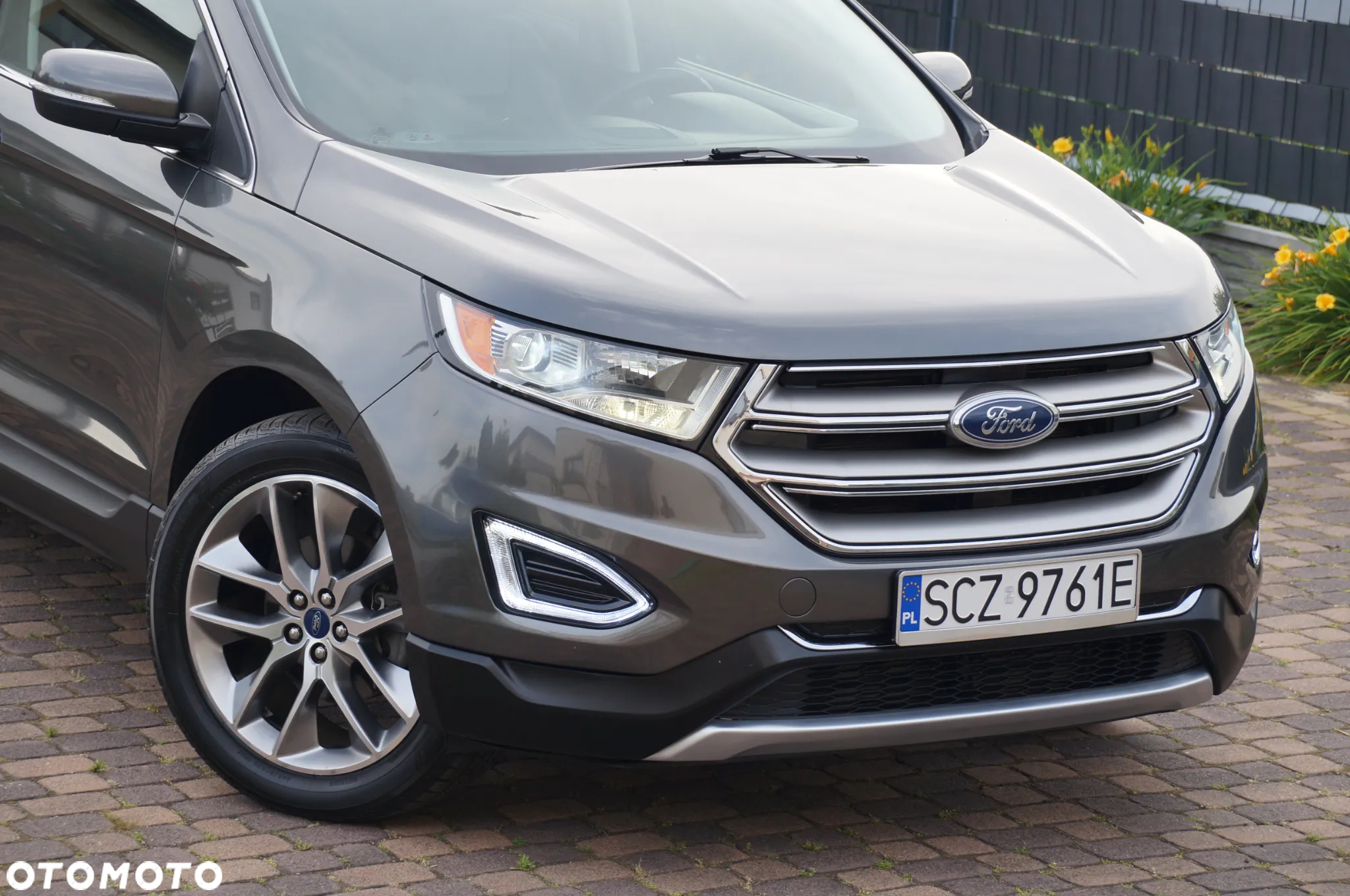 Ford Edge - 2