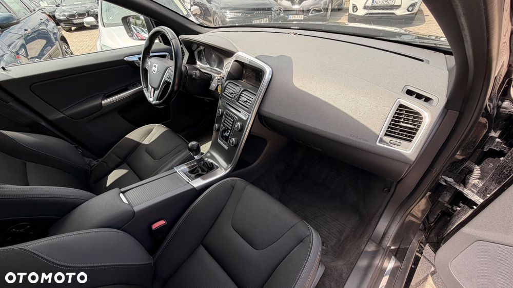 Volvo XC 60 D4 AWD Momentum - 12