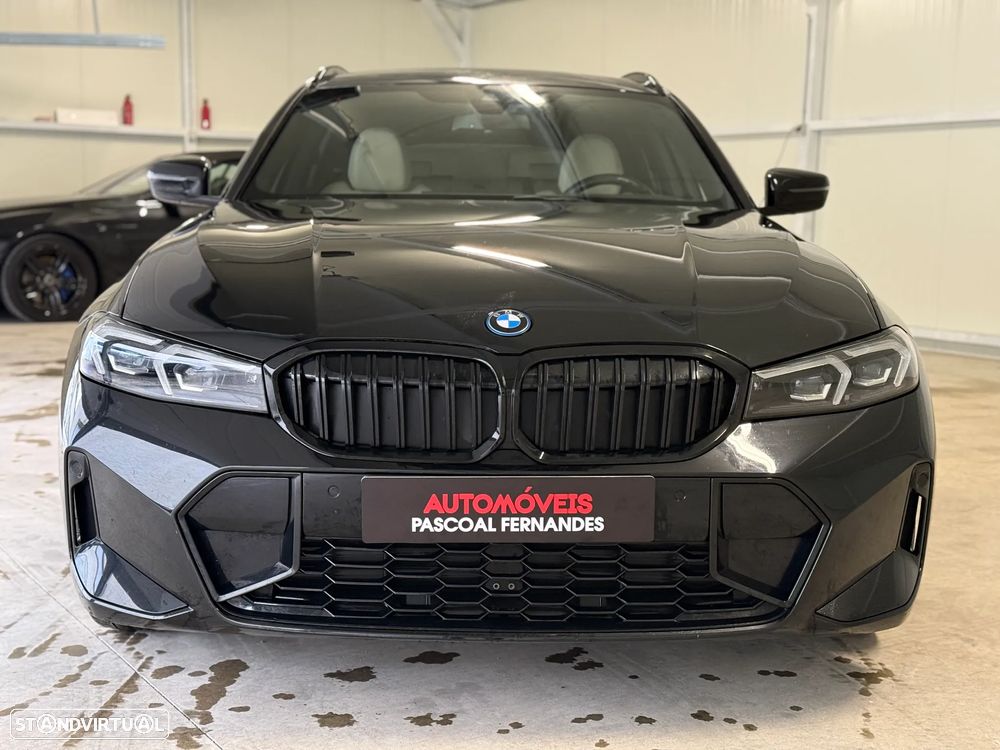 BMW 330 e Aut. M Sport - 21