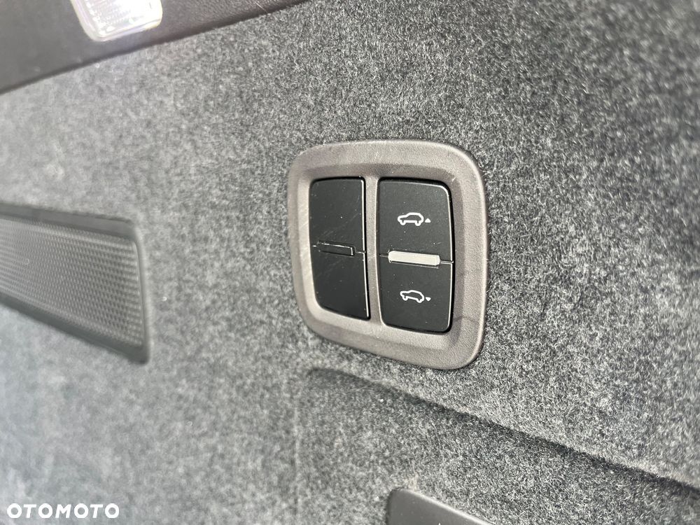 Porsche Cayenne E-Hybrid - 38