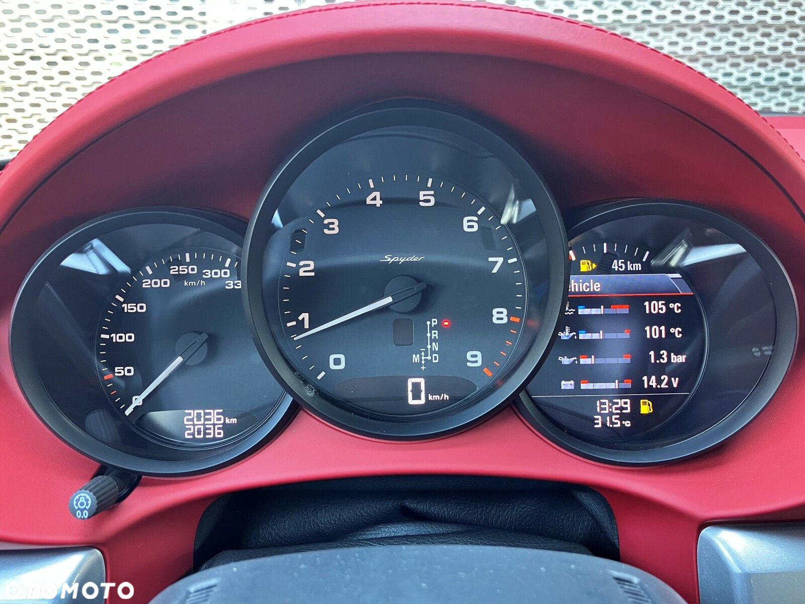 Porsche 718 Spyder - 18