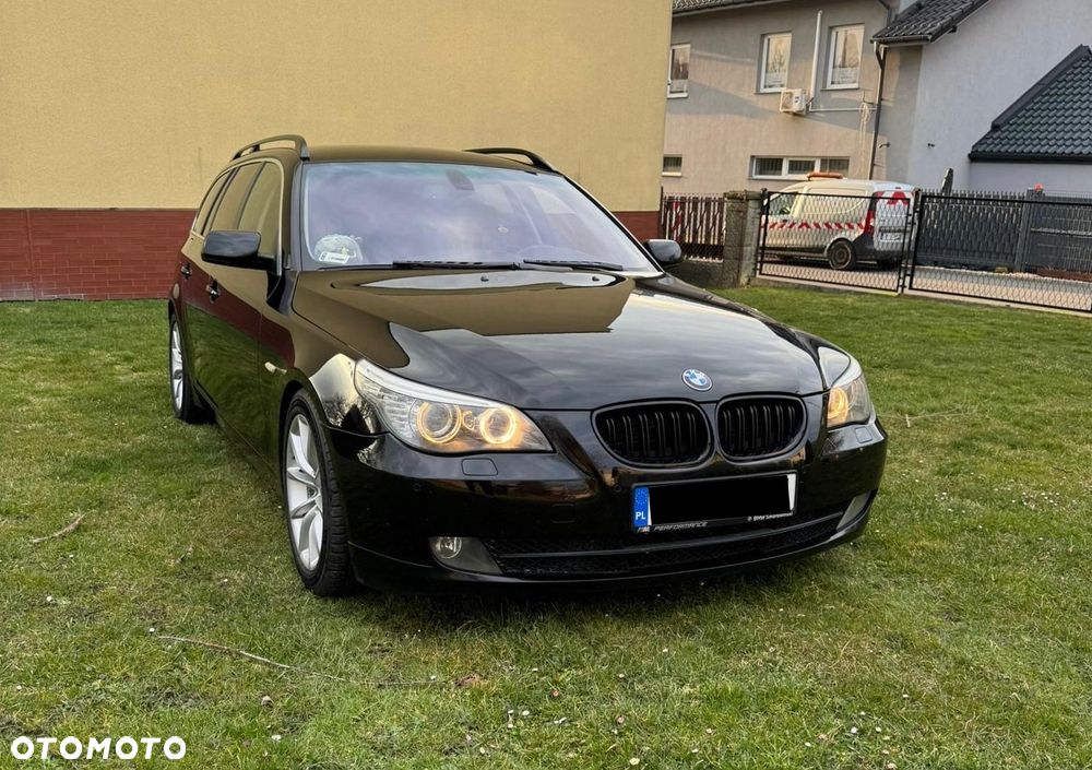 BMW Seria 5 525i - 2