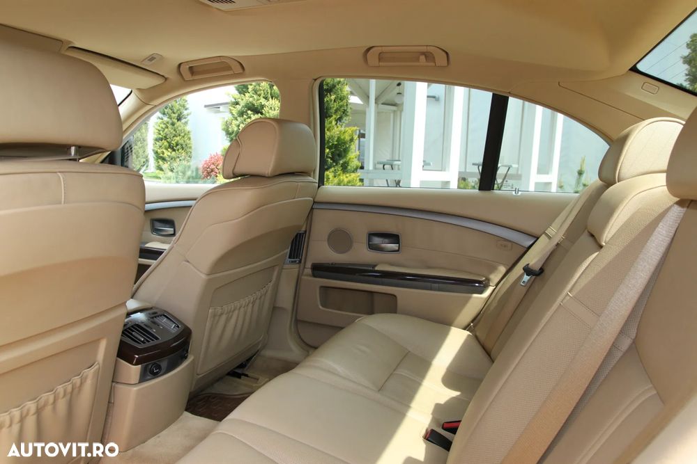 BMW Seria 7 730d A - 15