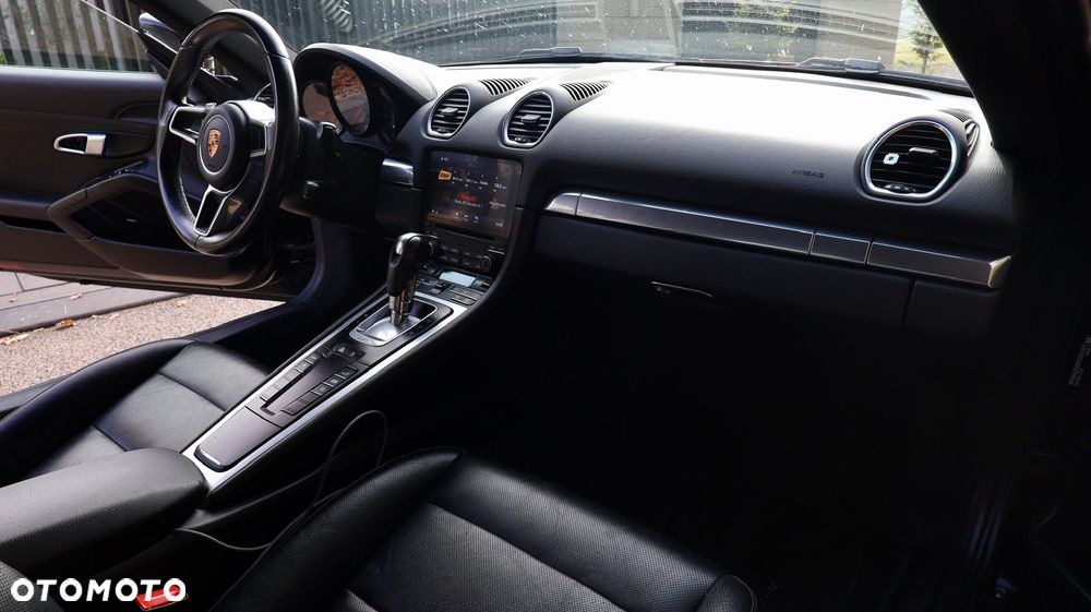 Porsche 718 Cayman - 6