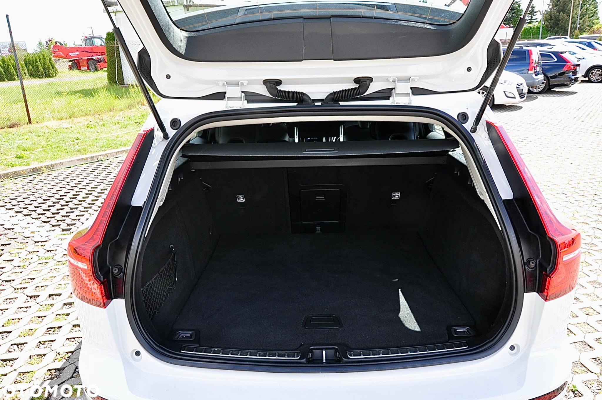 Volvo V60 B3 B Geartronic Momentum - 14