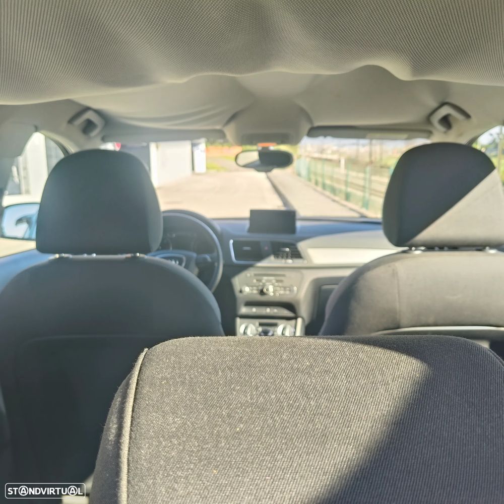 Audi Q3 2.0 TDI Ambition - 12