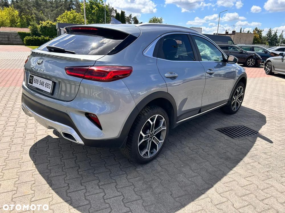 Kia XCeed 1.5 T-GDI M - 3
