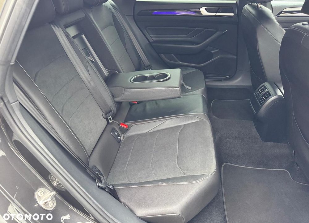 Volkswagen Arteon 2.0 TDI R-Line DSG - 38