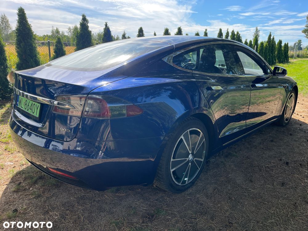 Tesla Model S Long Range Plus - 4