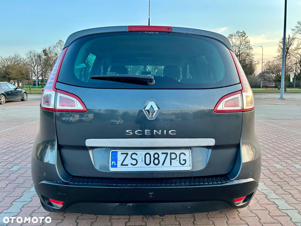 Renault Scenic 2.0 16V 140 CVT Dynamique - 6