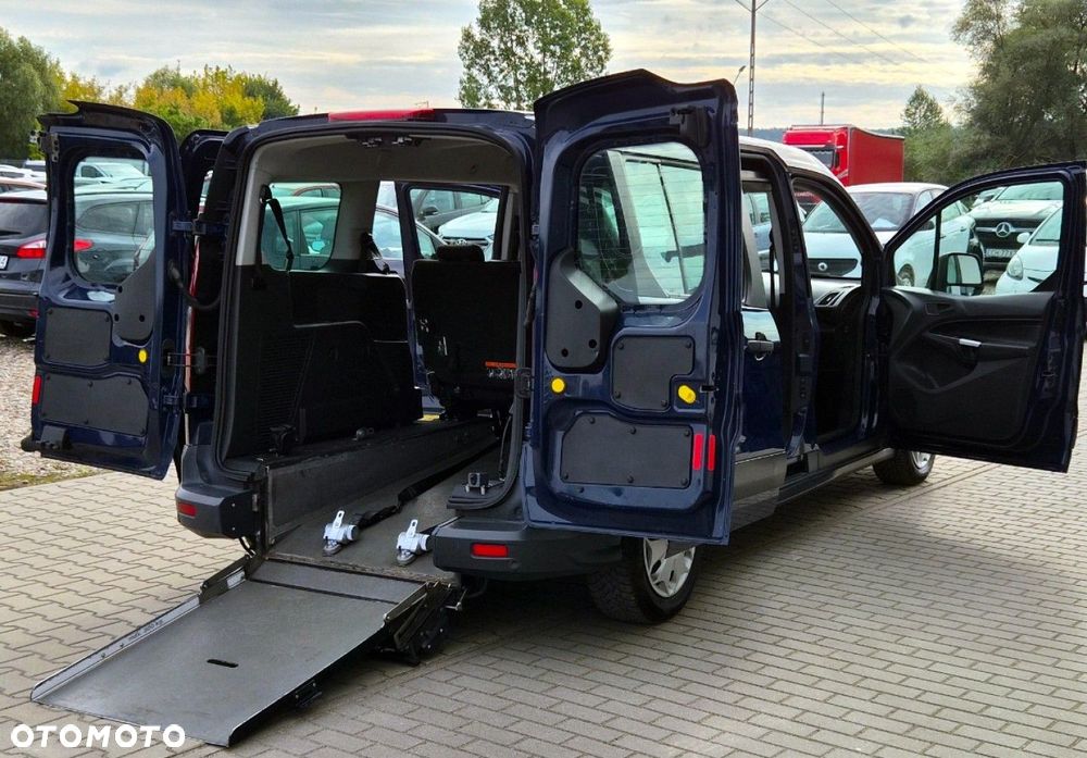 Ford Transit Connect - 19