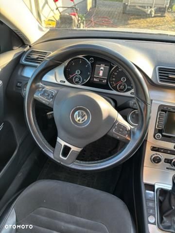 Volkswagen Passat 2.0 TDI Highline - 8
