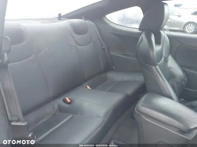 Hyundai Genesis Coupe 3.8 V6 Executive - 9
