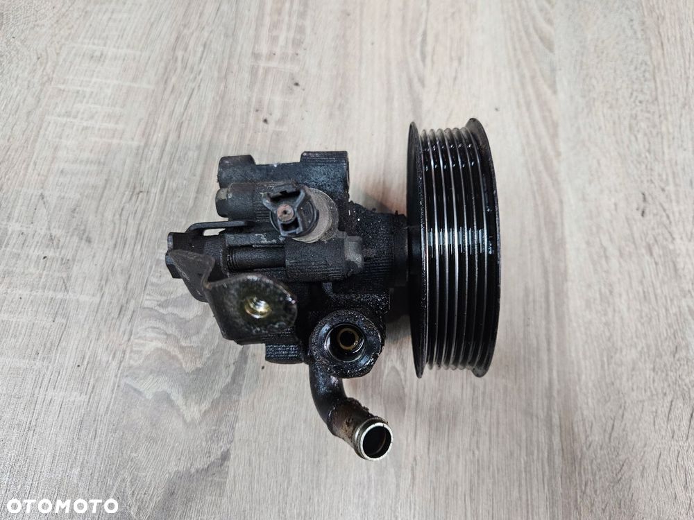 toyota avensis t25 03-08 2.0 vvt-i pompa wspomagania - 2