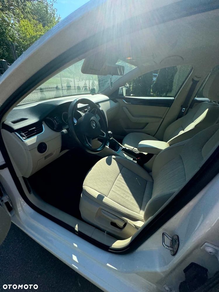 Skoda Octavia 1.4 TSI Style - 9