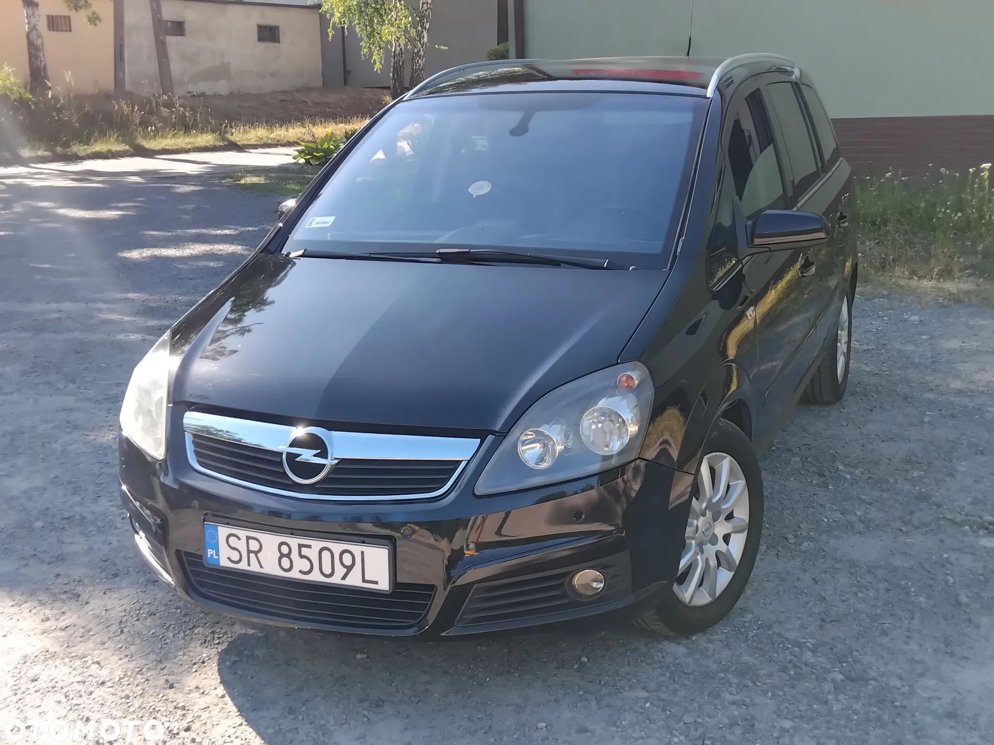 Opel Zafira 1.8 Elegance - 1