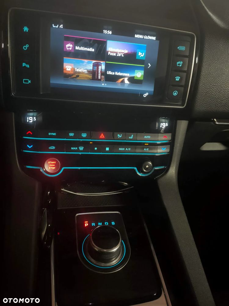 Jaguar F-Pace 2.0 i4D AWD Prestige - 17