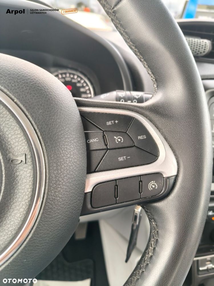 Jeep Renegade - 14