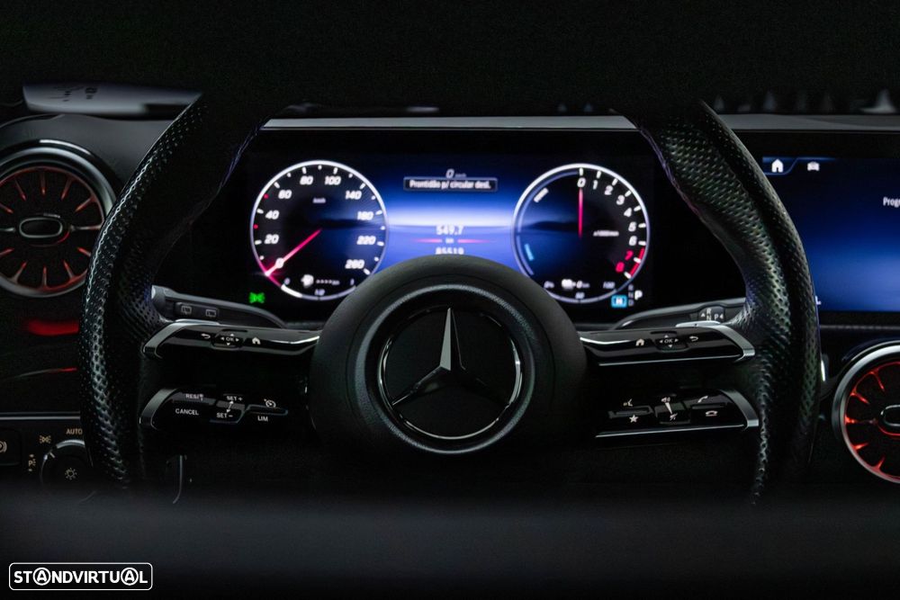 Mercedes-Benz A 250 e AMG Line - 19