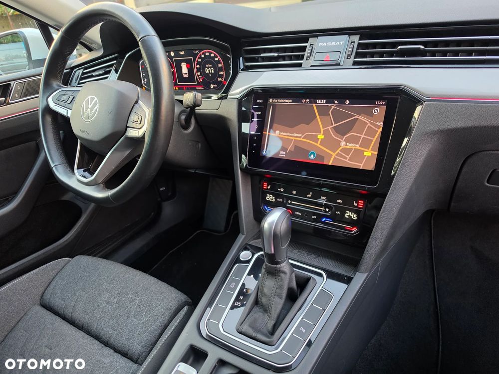Volkswagen Passat 2.0 TDI SCR Style DSG - 18
