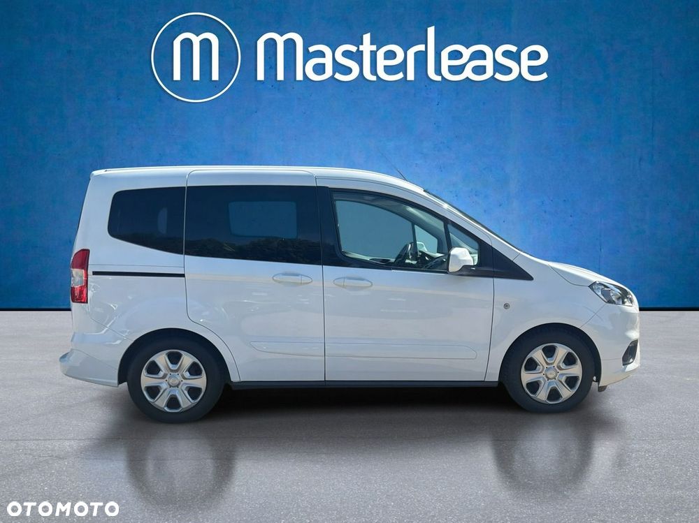 Ford Tourneo Courier - 4
