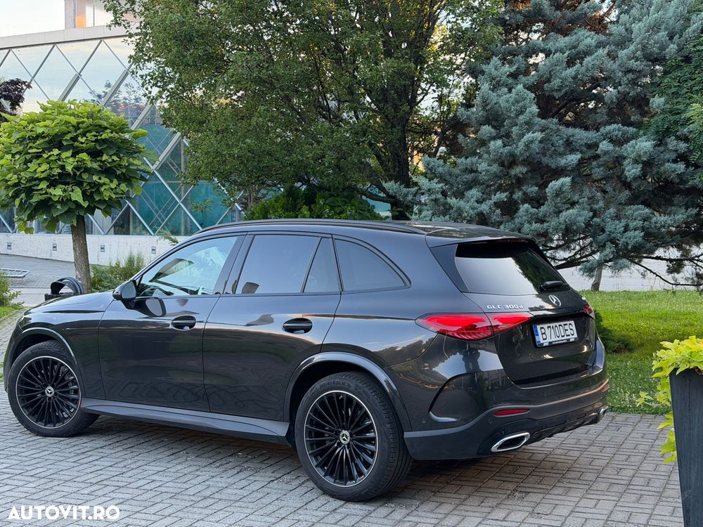Mercedes-Benz GLC 300 d 4MATIC MHEV - 23