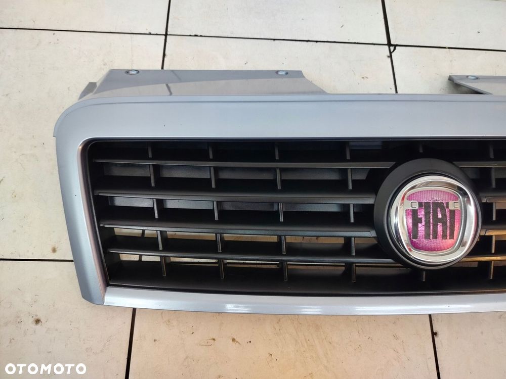 fiat doblo i lift 04r- grill atrapa chłodnicy 484 - 2