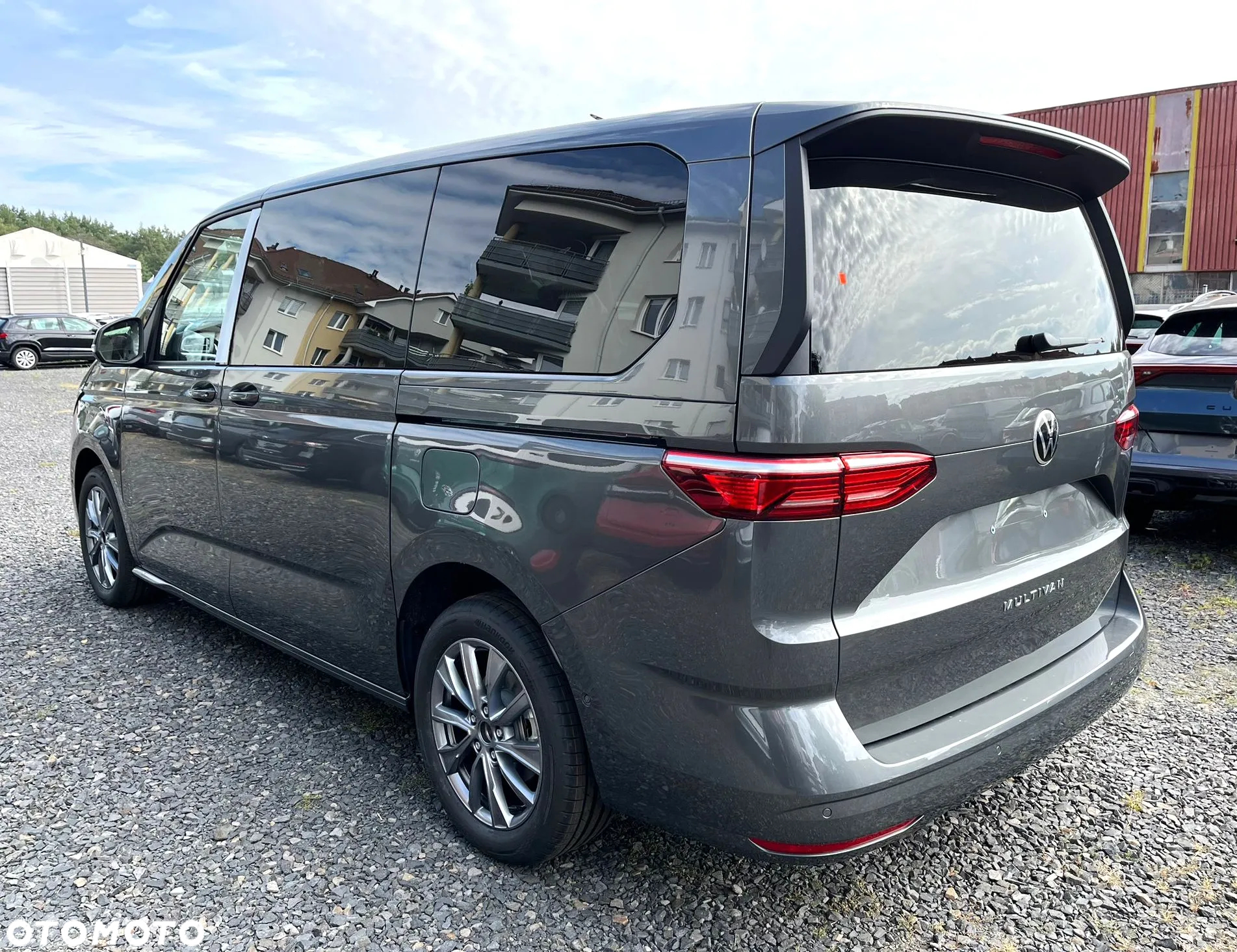 Volkswagen Multivan 2.0 TDI L2 DSG - 8