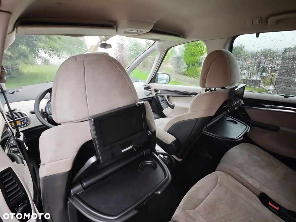 Citroën C4 Picasso 2.0 HDi FAP Exclusive - 11