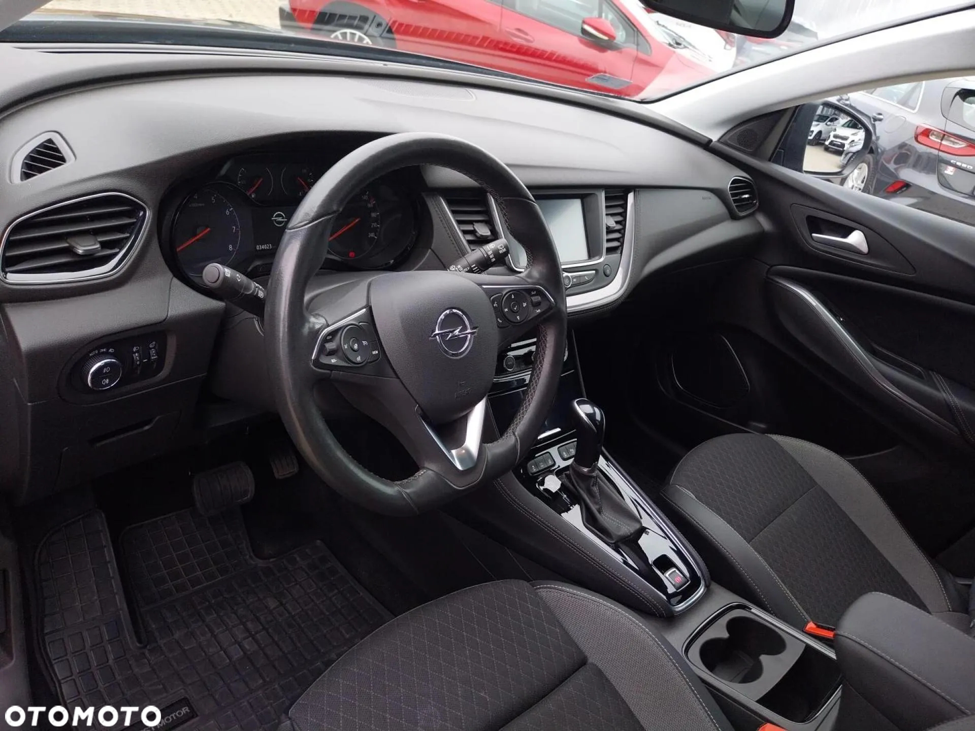 Opel Grandland X 1.2 T GPF Design Line S&S - 9